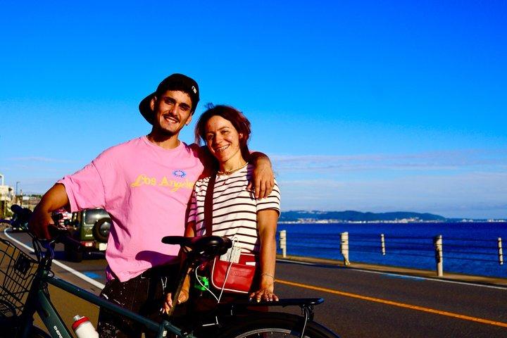 鎌倉e-バイクツアー 大仏、海辺、隠れた神社