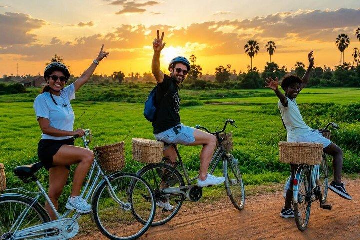 シェムリアップ;小グループカントリーサイド、自転車ツアー、サンセット＆ピクニック