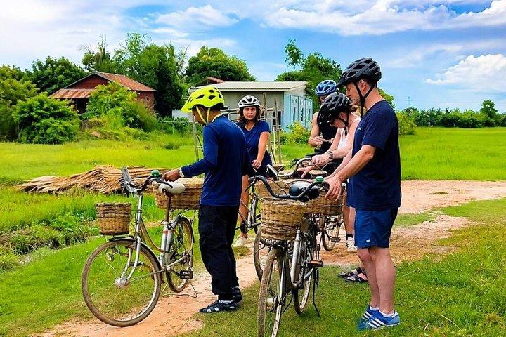 シェムリアップ;小グループカントリーサイド、自転車ツアー、サンセット＆ピクニック