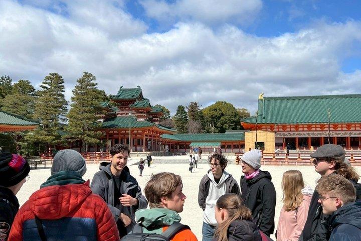 Kaiser, Hasen und Geishas: Ein Spaziergang durch die Kyoto-Tradition