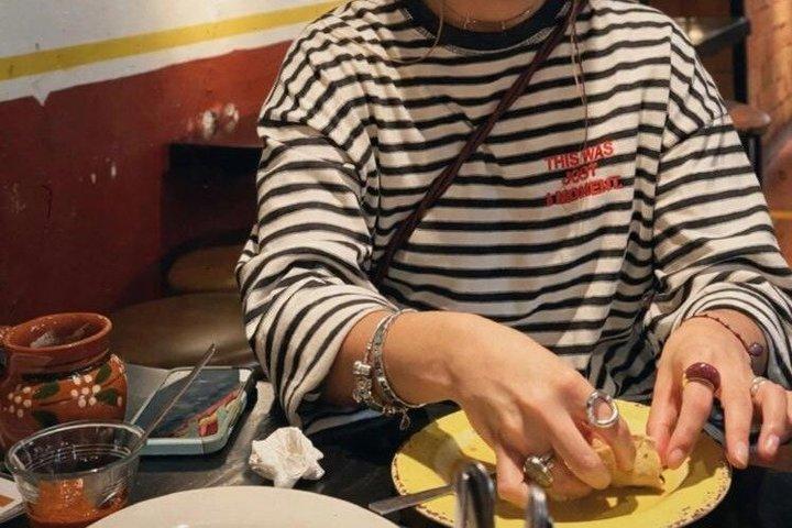 フラダ・カフカ博物館入場付きコヨアカン文化・グルメツアー