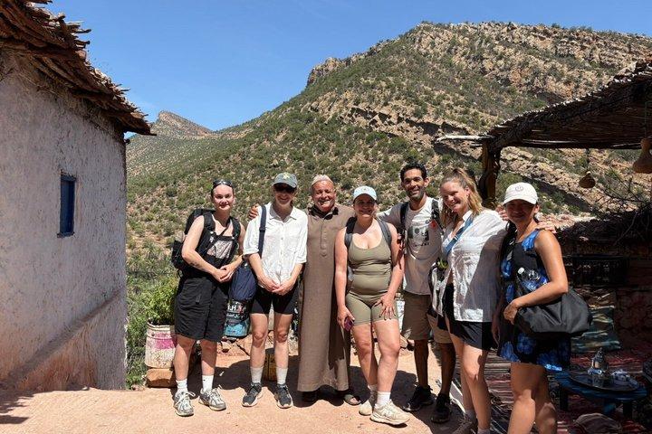 Hiking Beyond Paradise Valley