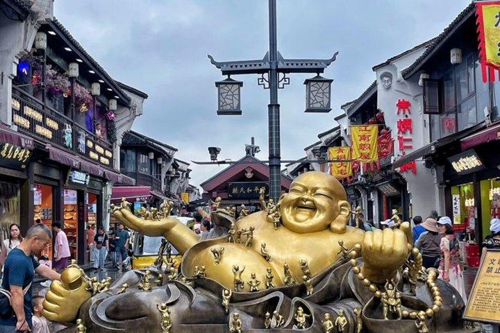 杭州ロボット展と西湖ガイド付き日帰り旅行