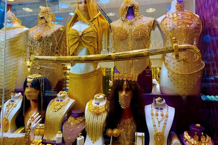 Old Dubai Shopping Tour: Gold Souk, Spice Souk & Abra Ride