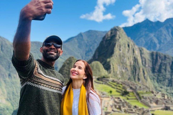 Machu Picchu Experience with Official Ticket Bus and Guide