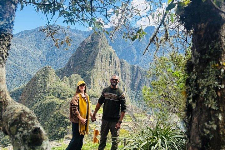 Machu Picchu Experience with Official Ticket Bus and Guide