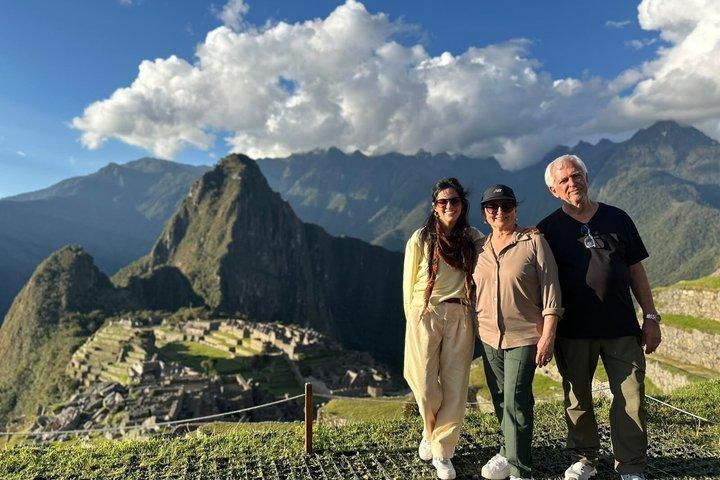 Machu Picchu Experience with Official Ticket Bus and Guide
