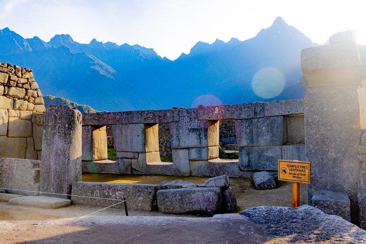 Machu Picchu Experience with Official Ticket Bus and Guide