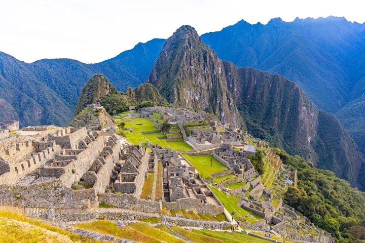 Machu Picchu Experience with Official Ticket Bus and Guide