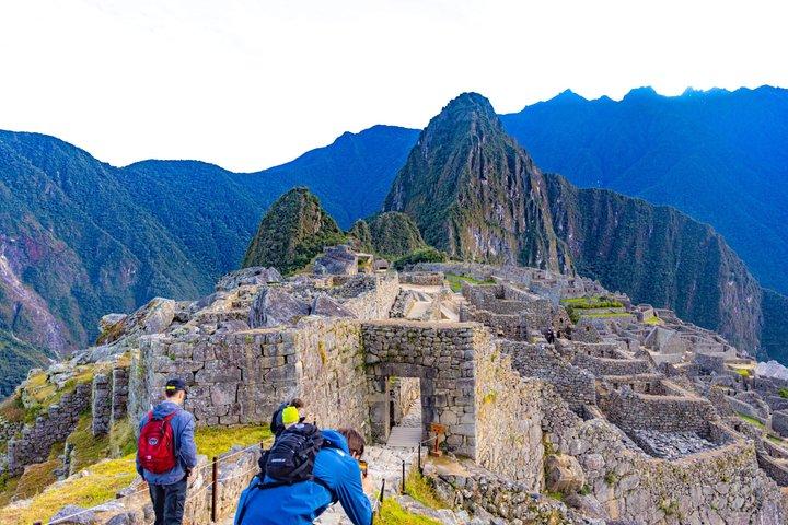 Machu Picchu Experience with Official Ticket Bus and Guide