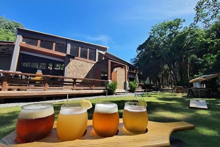 Roatán Beer Tasting, Chicken Wings & Scenic Island Views