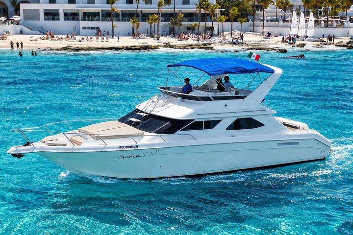 Deluxe Yacht 48FT med FlyBrige-udlejning i Cancun