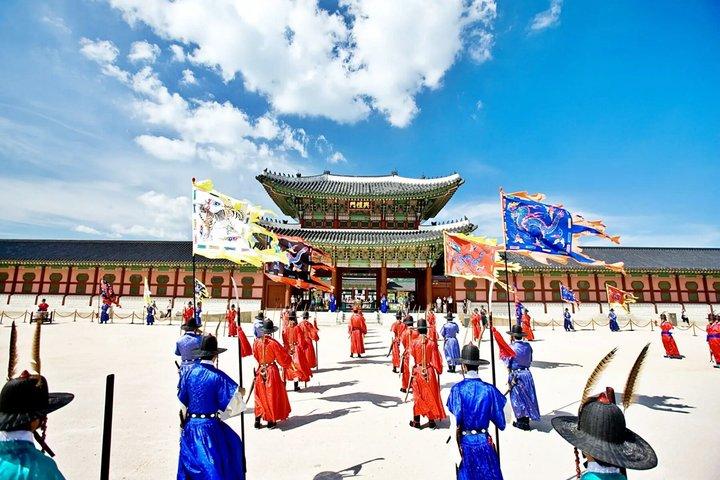 景福宮と小グループソウルツアー（ホテル送迎）