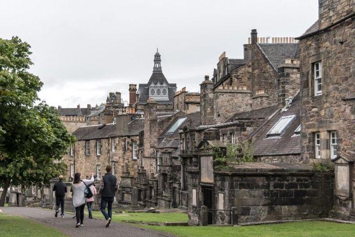Edinburgh Haunted Legends Self Guided Audio Walking Tour