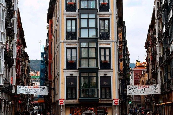 Bilbao Interactive City Tour