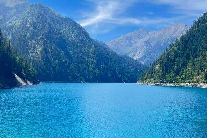 Jiuzhaigou One Day Tour from Chengdu by High Speed Train