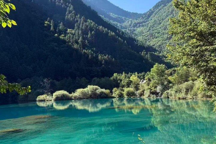 Jiuzhaigou One Day Tour from Chengdu by High Speed Train