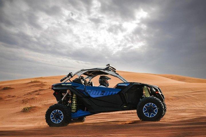 ドバイソロデューンバギー1-時間セルフドライブCan-Am X3