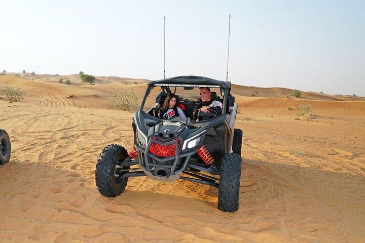 ドバイソロデューンバギー1-時間セルフドライブCan-Am X3