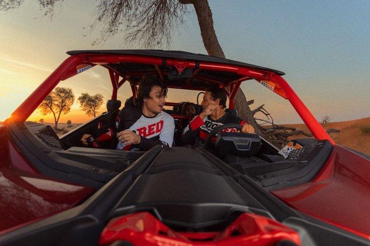 ドバイソロデューンバギー1-時間セルフドライブCan-Am X3