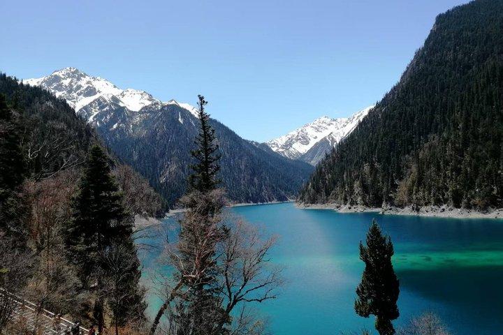 Jiuzhaigou One Day Tour from Chengdu by High Speed Train