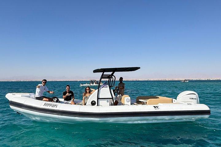 ハルガダプライベートスピードボートイルカ、シュノーケリング、ホワイトアイランド