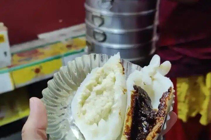 カトマンズのウォーキングフードツアーで地元の味を堪能