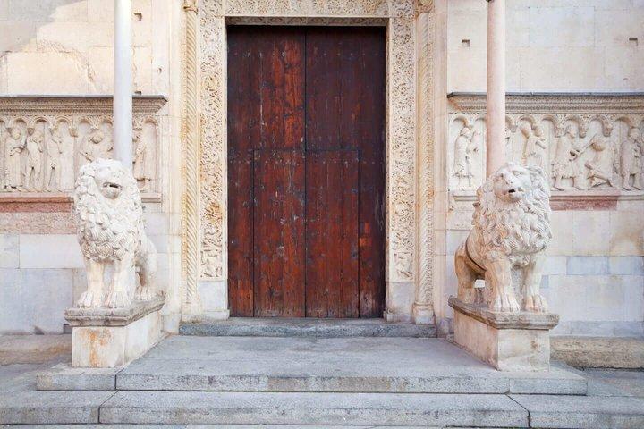 Hello Modena: Private 2-Hour Intro City Walk with Local Guide