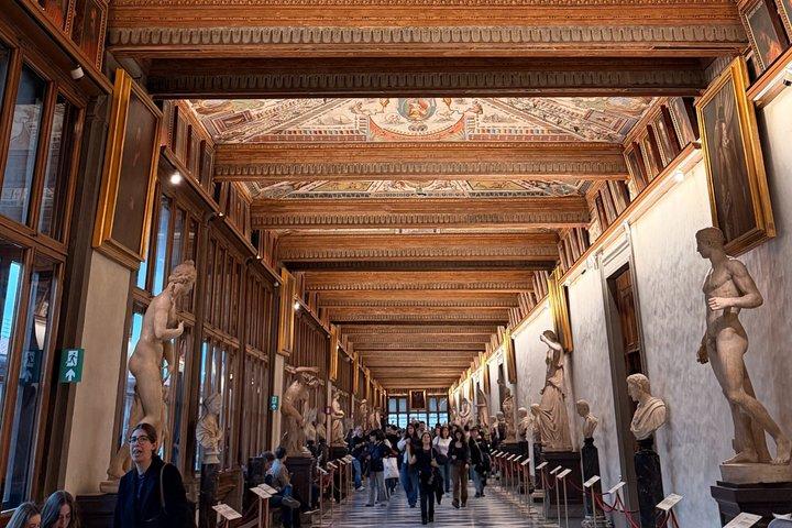 ローマからフィレンツェへの高速列車と食事、ウフィツィ美術館