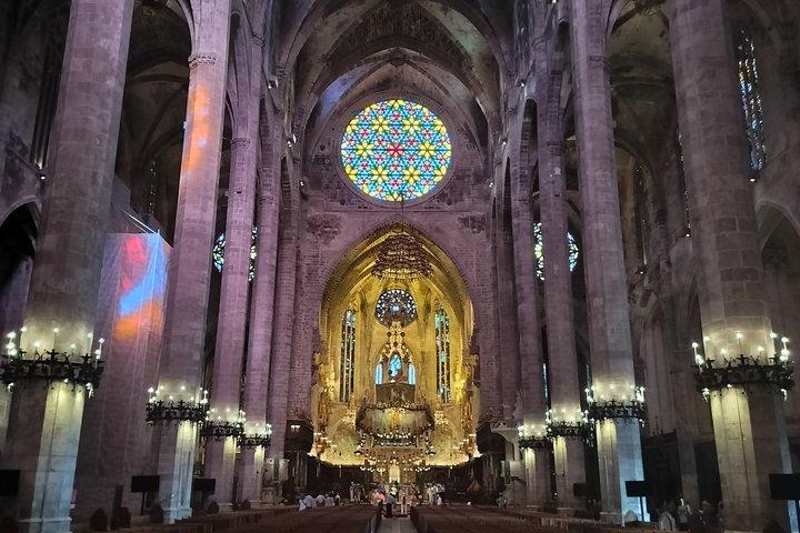 VIP Shore Excursion Palma Castle and Cathedral Small Group
