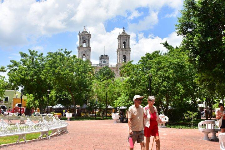 トゥルム発・チチェンイッツァ、セノーテ・チチカン＆バラディオール日帰り旅行