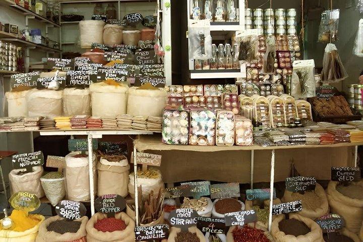 North Mauritius Highlights Tour with Guide and Transfers
