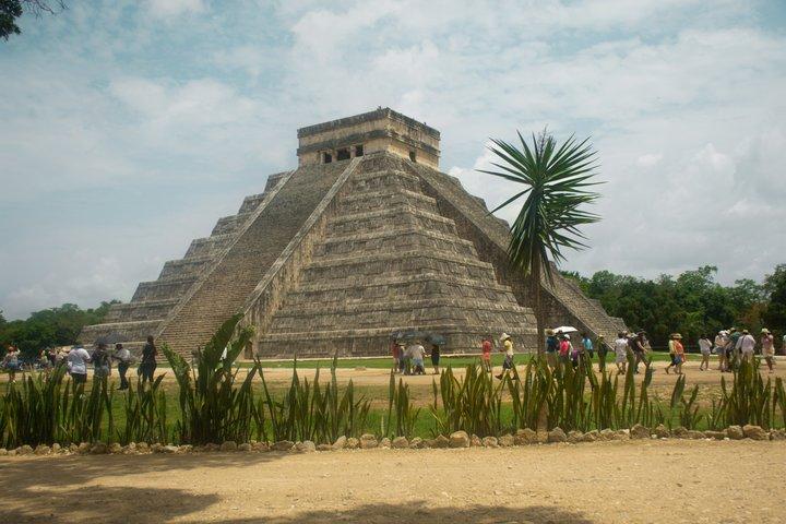 Chichen Itza, Cenote Chichikan & Valladolid Day Trip from Tulum