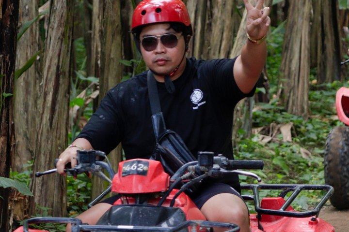 バリ島 ベストなATVクアッドバイクとラフティング：テラガ・ワジャ川かアユン川か