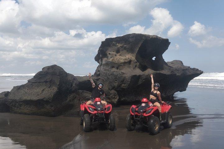 バリ島 ベストなATVクアッドバイクとラフティング：テラガ・ワジャ川かアユン川か