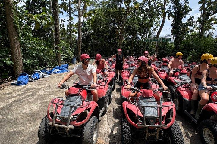 バリ島 ベストなATVクアッドバイクとラフティング：テラガ・ワジャ川かアユン川か