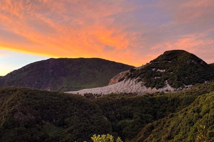 Papandayan Sunrise Trek & Dead Forest - Private Tour