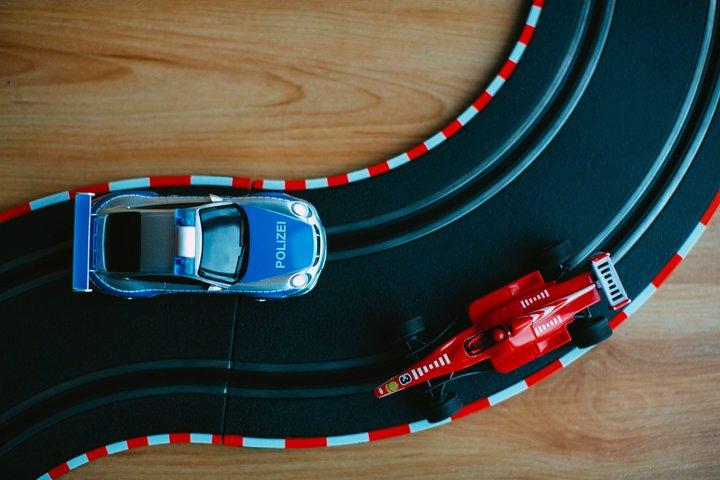 フェラーリ・ワールド・アブダビ チケット（送迎オプション付き）