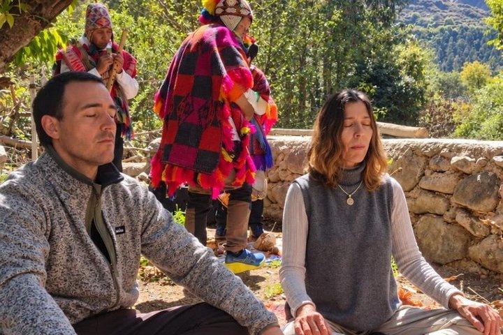 クスコでアンデスのマスターと共にパチャママへのプライベートな供養を行う