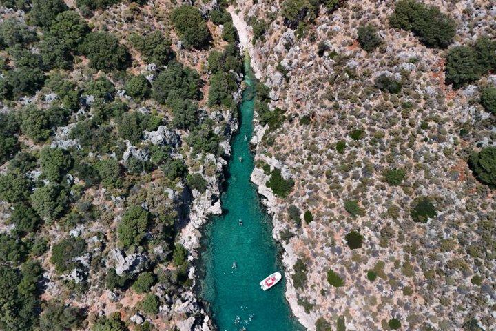 カシュ発 ケコヴァ終日ボートツアー（ランチ付き）