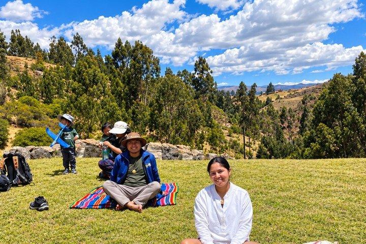 Esperienza andina a Inkiltambo: escursionismo, yoga e Pachamama