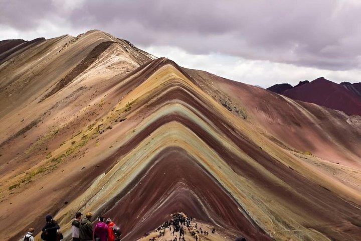 Hel dags tur till Rainbow Mountain från Cusco