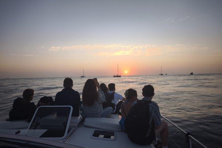 ポルトの夕日と日中のヨットクルーズ - 7つの橋とポートワイン