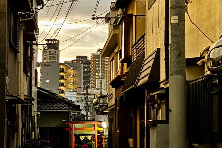 Nostalgic Osaka walk, totally different from Dotonbori