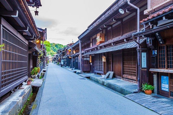 Takayama Walking Tour