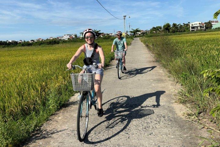 自転車で巡るホイアンの田園風景ツアーと新鮮な空気ツアー