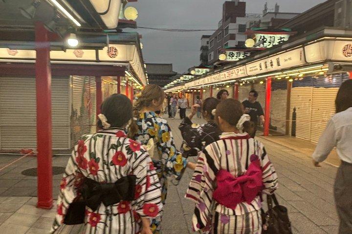 東京ウォーキング＆公共交通機関シティハイライトツアー