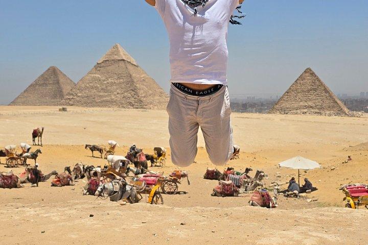 ピラミッドでのゴールデンアワー：地元ガイドとのプライベート写真ツアー