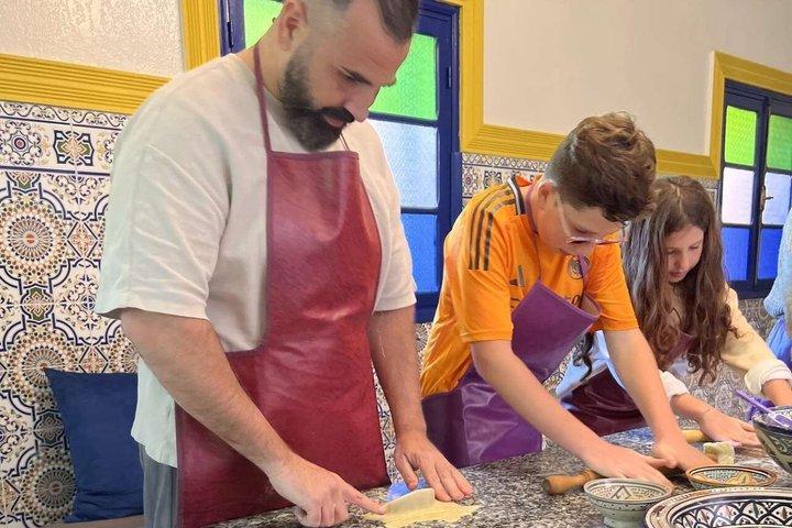 Moroccan Hands on traditional pastries & Tea class in Marrakech