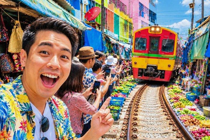 バンコク発ダムヌーン・サドゥアク水上マーケット＆鉄道マーケットツアー